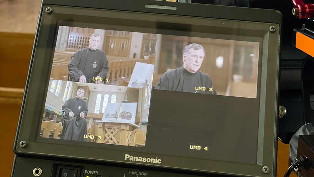 Livestream behind the scenes 15